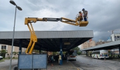 Calhas do Terminal Central passaram por limpeza e recebem manta asfáltica nos pontos mais deteriorados; trabalho também será feito no Terminal Estudantes (Pedro Chavedar/PMMC)