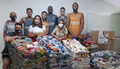 Fundo Social recebe mais de meia tonelada de alimentos do Mogi das Cruzes Basquete