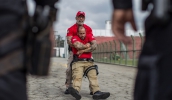 Instrutores fizeram as demonstrações práticas no Estádio Francisco Ribeiro Nogueira, o Nogueirão, para guardas municipais, policiais civis e militares (Divulgação/PMMC)