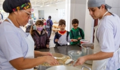 É a primeira vez que o cogumelo, com grande produção na cidade, é servido para os alunos. (Divulgação/PMMC)