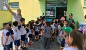 Em outubro, a EM. Prof Teresa Martins Pinhal, na Vila Jundiaí, promoveu a atividade "Transição para o Ensino Fundamental - Conhecendo a nova escola''. (Divulgação/PMMC)
