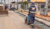Obras no Parque das Varinhas avançam com implantação de redes coletoras de esgoto (Divulgação/ PMMC)