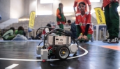 Desafio de Robótica possibilitou um contato mais próximo da população com a modalidade, acompanhando as disputas e torcendo pelos robôs (Warley Kenji/PMMC)