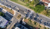 Obras compreenderam a abertura do canteiro central da avenida Prefeito Francisco Ribeiro Nogueira, a instalação de semáforos e melhorias na estrada Rikio Suenaga (Divulgação/PMMC)