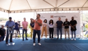 Prefeito Caio Cunha, ao lado de autoridades, falou sobre a importância do projeto dos Parques Naturalizados para o lazer e a segurança das crianças (Warley Kenji/PMMC)