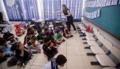 O espaço irá complementar o trabalho realizado pelas professoras especializadas em inglês, que atuam junto às professoras das turmas durante as aulas. (Warley Kenji/PMMC)