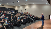 Formação de profissionais de apoio de Mogi das Cruzes destaca a importância do ensino colaborativo
