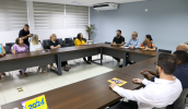 O prefeito Caio Cunha, acompanhado pela vice-prefeita Priscila Yamagami e o diretor superintendente do IPREM Pedro Ivo, destacou as ações de valorizações dos servidores da administração municipal. . . .