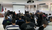 A importância da participação da mulher na mobilidade urbana foi discutida durante evento, que contou com a participação da especialista Helena Coelho e dinâmicas (Luiz Maritan/PMMC)