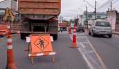 Programa Nova Mogi inicia obras de recuperação asfáltica em trecho da Rua Casarejos (Warley Kenji/PMMC)