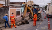 Programa Nova Mogi inicia obras de recuperação asfáltica em trecho da Rua Casarejos (Warley Kenji/PMMC)