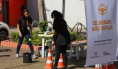 Ação desta quarta-feira também contou com o Simulador de Embriaguez, que chama atenção para o perigo da mistura entre álcool e direção de veículos (Divulgação/PMMC)