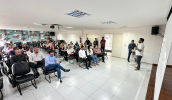 O prefeito Caio Cunha destacou a importância da aproximação entre as empresas, instituições e o Executivo pelo desenvolvimento da cidade. (Divulgação/PMMC)