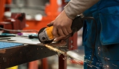 Inscrições estão abertas até o dia 11 de junho para novas turmas de 2024 do curso gratuito de Design em Metal (Solda) para jovens com mais de 18 anos de Mogi das Cruzes