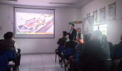 O projeto foi apresentado pelo secretário de Urbanismo, Cláudio Rodrigues, aos permissionários do Mercado do Produtor (Warley Kenji/PMMC)