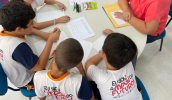 As vagas são destinadas às turmas de educação infantil no período parcial, ensino fundamental integral e parcial e Educação de Jovens e Adultos (EJA), para adolescentes a partir dos 15 anos com . . .