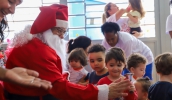 Entrega desta quinta-feira foi no CEIM Amália Thereza Manna de Deus e a próxima será na segunda-feira, no CEIM Geraldo Felício Reis, no Jardim Bela Vista (Divulgação/ PMMC)