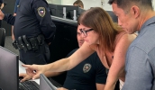 Prefeita Mara Bertaiolli visitou o COI, acompanhou o trabalho de monitoramento e anunciou o novo comandante da Guarda Civil Municipal (Divulgação/PMMC)