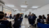 primeiro encontro, realizado pelo Departamento Pedagógico (Deped) da Pasta no Cemforpe, foi com profissionais do "Pequenos Músicos... Primeiros Acordes na Escola", promovido pela Pasta com gestão da . . .