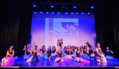 Ao todo, 48 estudantes da rede municipal subiram ao palco do Theatro Vasques. (Divulgação/PMMC)