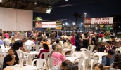 Durante o inverno, os frequentadores das três feiras noturnas da cidade á podem saborear caldos quentes, pratos artesanais e experimentar novos sabores