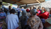 Fundo Social leva agasalhos e cobertores às famílias em situação de vulnerabilidade (Divulgação - PMMC)