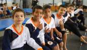 Além das premiações por equipes, também ganharam medalhas os melhores alunos no individual geral e nas provas de salto e solo. (Divulgação/PMMC)