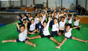 As crianças também celebraram a experiência com alegria, destacando os momentos que mais aproveitaram durante as apresentações. (Divulgação/PMMC)