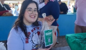 Após o plantio, crianças e jovens receberam orientações sobre o ciclo de desenvolvimento do alface e a importância das hortaliças nas refeições.