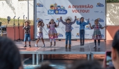 Alunos das unidades municipais de ensino também realizam apresentações artísticas e culturais no palco da Rua Mais Feliz (Divulgação/PMMC)