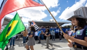 Os participantes de diferentes setores da cidade animaram e encantaram as 30 mil pessoas que acompanharam o desfile na Avenida Cívica. (Divulgação/PMMC)