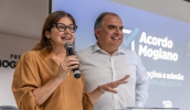 Prefeita Mara Bertaiolli e o vice Téo Cusatis destacaram a abrangência do Acordo Mogiano, que oferece um modelo de negociação moderno e eficiente (Divulgação/PMMC)