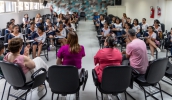 Os estudantes tiveram a oportunidade de conhecer o funcionamento do Poder Executivo e conversar com a prefeita sobre temas relacionados ao município. (Divulgação/PMMC)