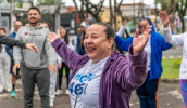 A secretária de Educação, Darly Carvalho, acompanhada pela adjunta da Pasta, Maria Aparecida Cervan Vidal, destacou que a caminhada retrata a força e a alegria da rede municipal de ensino. (Divulg . . .