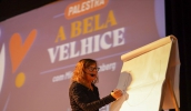A escritora Mirian Goldenberg apresentou “A Bela Velhice”, tema do seu mais recente livro, no auditório do Cemforpe