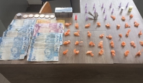 Guarda Civil Municipal detém dois suspeitos por tráfico de drogas e apreende entorpecentes