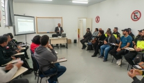 Agentes municipais de trânsito participam de capacitação com especialista referência nacional