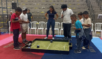 Escola Municipal de Jundiapeba participa de competi&ccedil;&atilde;o internacional de rob&oacute;tica 