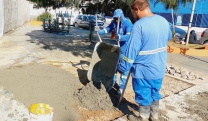 Prefeitura intensifica a&ccedil;&otilde;es de zeladoria durante o feriado prolongado e atende mais de 10 bairros da cidade 