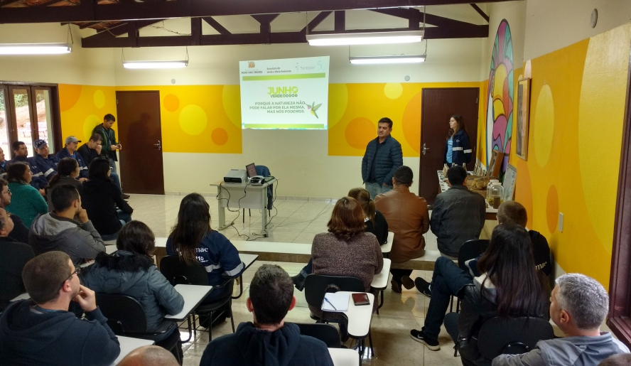 Diretor-geral do Semae destacou importância do evento na Serra do Itapeti, local da primeira captação de água para abastecimento de Mogi das Cruzes (Foto: Julio Nogueira/Semae)