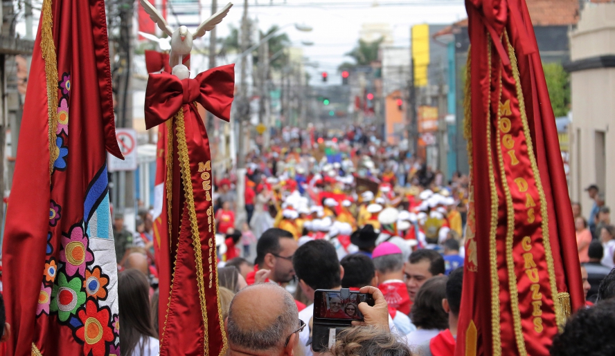 A Entrada dos Palmitos é um dos pontos altos da programação da Festa do Divino Espírito Santo e reuniu neste ano público de aproximadamente 35 mil pessoas Ney Sarmento/ PMMC)