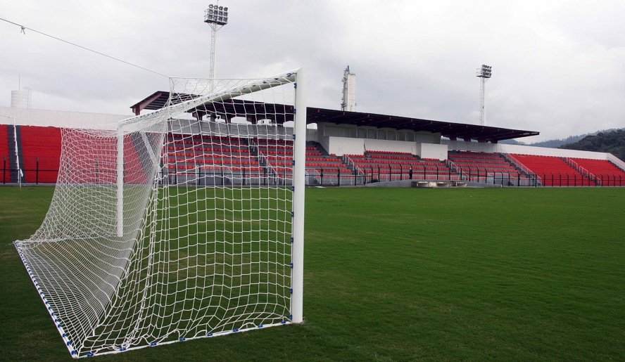 Torcedores mogianos aproveitam jogos do Corinthians Feminino no Nogueirão