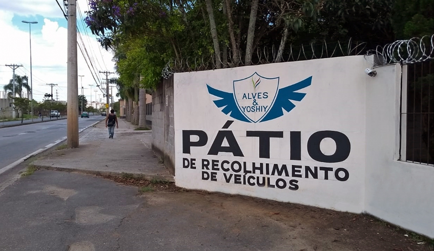 Novo pátio de veículos de Mogi das Cruzes funciona na avenida João XXIII, em área que já recebeu as instalações dos Laboratórios Griffith, em Cezar de Souza (Divulgação)