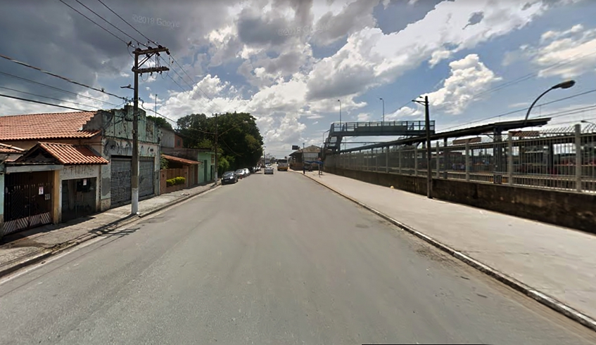 Trecho da rua Dona Áurea Martins dos Anjos entre a passagem de nível e a praça Veteranos de Guerra passará a ter mão única de direção a partir desta quinta-feira