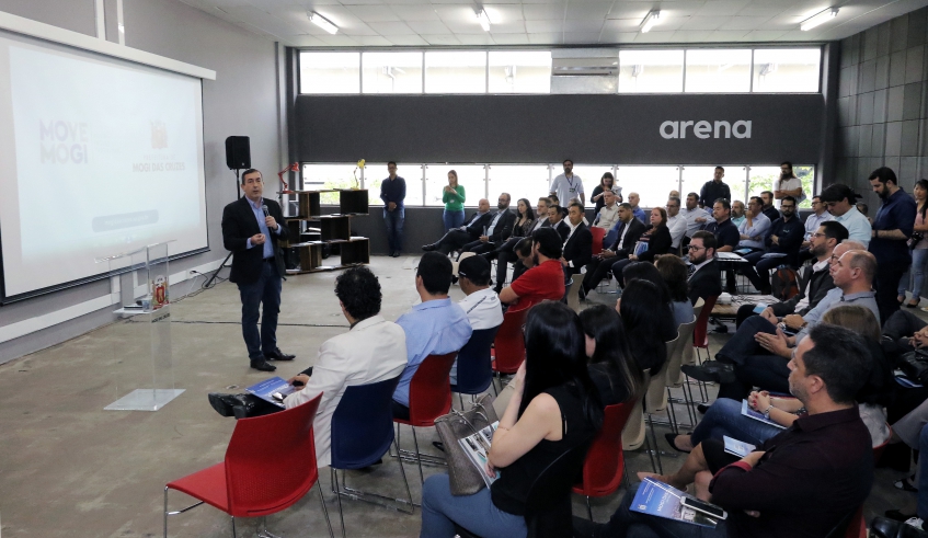 O prefeito Marcus Melo destacou o empenho da Administração Municipal em apoiar o empresário que deseja investir na cidade e seu compromisso em fortalecer a atividade econômica mogiana. (Foto: Ney . . .