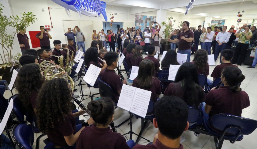 Os Pequenos Músicos apresentaram três canções do repertório da banda. (Foto: Ney Sarmento/PMMC)