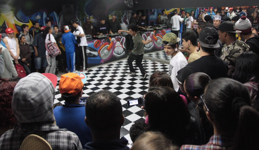 Imagem registrada antes da pandemia mostra a Casa do Hip Hop, que oferecerá oficinas gratuitas, cujas inscrições estão abertas até o dia 17 (Arquivo - Ney Sarmento/PMMC)