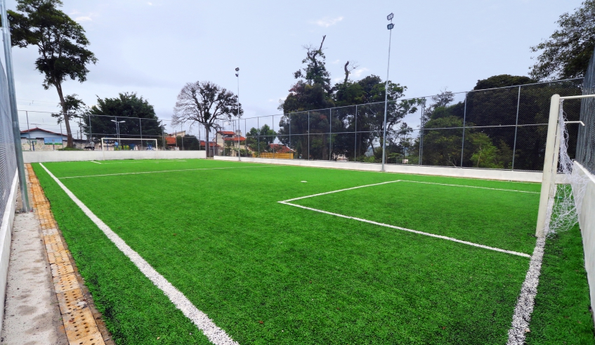 O Complexo Esportivo do Conjunto Residencial do Bosque terá quadra de streetball, campo de futebol society com grama sintética e uma ATI (Ney Sarmento/PMMC)