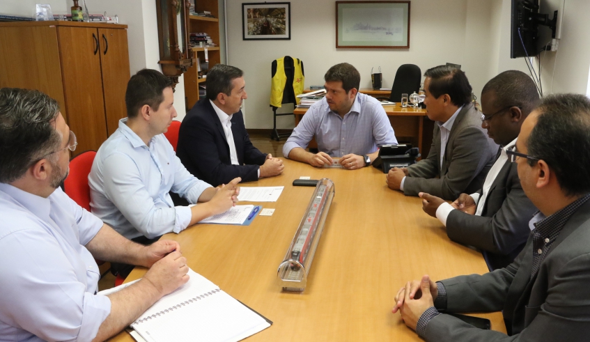 Marcus Melo discutiu com o presidente da CPTM, Pedro Moro, o chamamento público para as estações de Mogi das Cruzes e pediu a inclusão da estação Braz Cubas (Ney Sarmento/PMMC)
