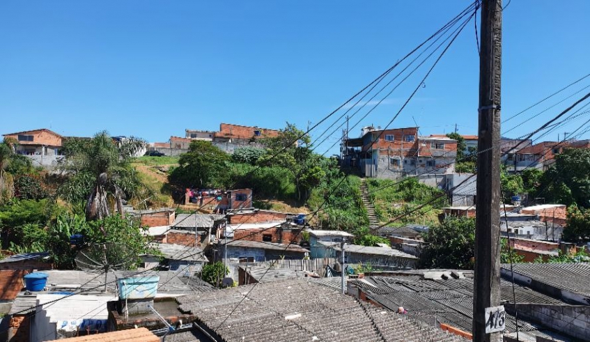 Dentro do já iniciado trabalho de regularização fundiária, o Jardim Aeroporto III começará agora a receber mapeamento aéreo, com a utilização de drones (Divulgação/ PMMC)